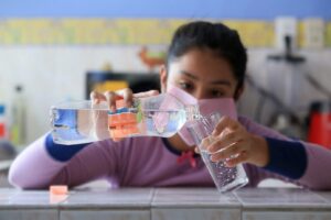 Consume la suficiente agua que tu cuerpo necesita