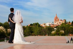 Bodas Destino en la playa 2026: planeación estratégica para maximizar cada peso invertido