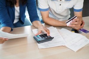 Empleados endeudados triplican probabilidad de renuncia en sus trabajos: IPBI
