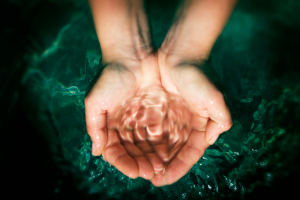 Federación llama a productoras y productores a regularizar concesiones de agua