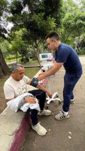 Caminar por el corazón: una conversación que también se construye fuera del consultorio